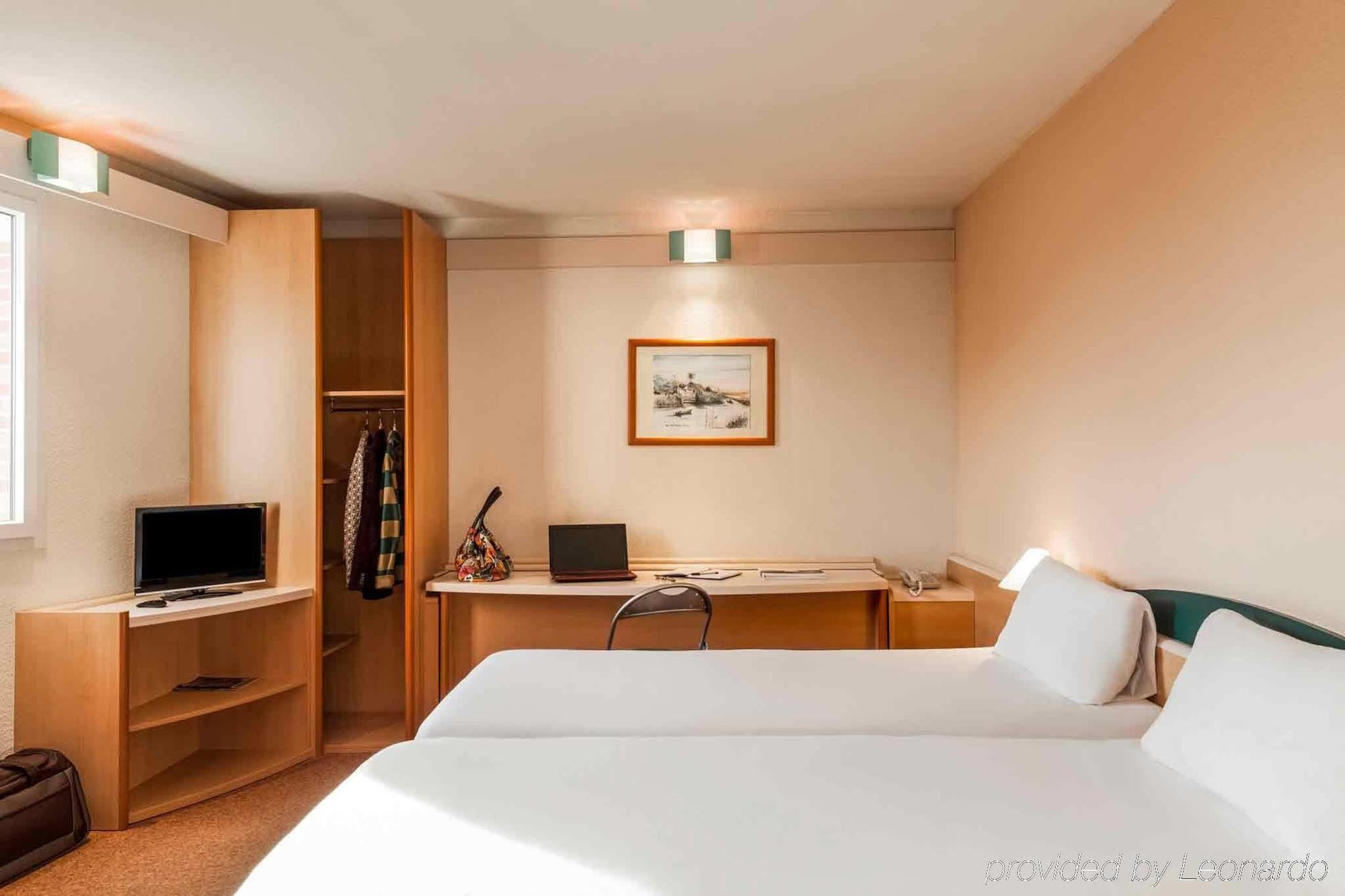 ไอบิส อัลบี Hotel ภายนอก รูปภาพ